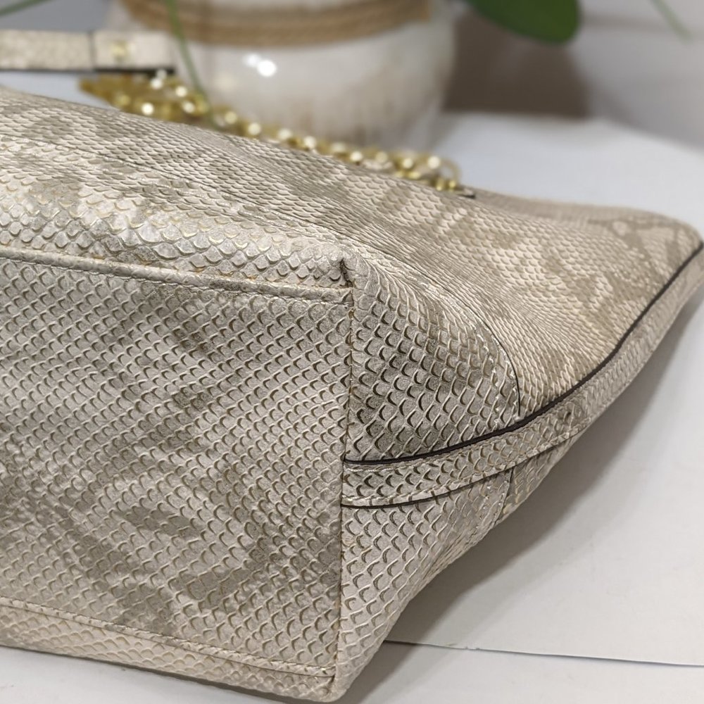 Anne Klein Shoulder Bag Purse, Off White, Snake Skin Look Gold Accents - Picture 7 of 13